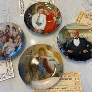 Knowles Collector Plates Set - Vibrant Art Series